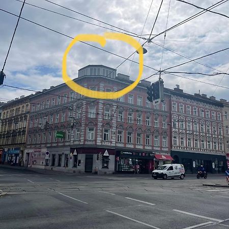 Gesamte Unterkunft Ueber Den Daechern Wiens Екстериор снимка